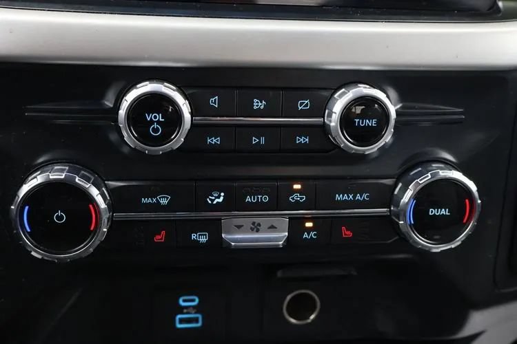 Used 2022 Ford F150 XLT w/ Equipment Group 302A High AWD/4WD image 33