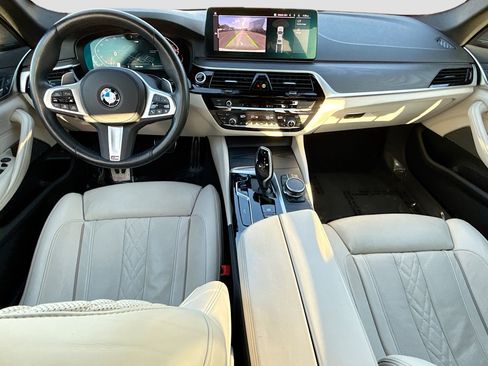Used 2023 BMW 540i w/ M Sport Package RWD image 16