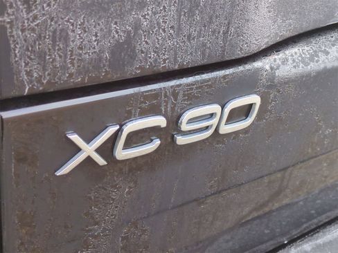 Used 2010 Volvo XC90 V8 image 13