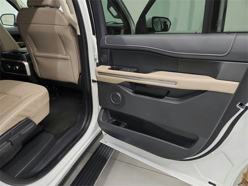 Used 2023 Ford Expedition Max Limited image 48