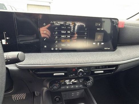 New 2026 Nissan Kicks SV image 24