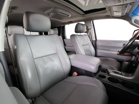 Used 2015 Toyota Sequoia Platinum AWD/4WD image 29