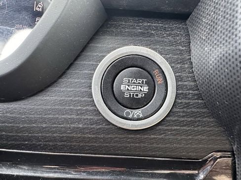 Used 2024 RAM 2500 Limited image 31