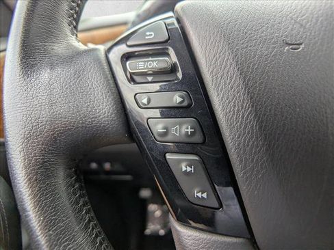 Used 2023 Nissan Armada SL w/ Captain's Chairs Package image 26