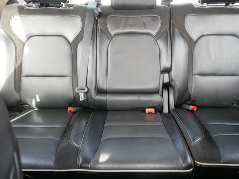 Used 2020 RAM 1500 Laramie image 13