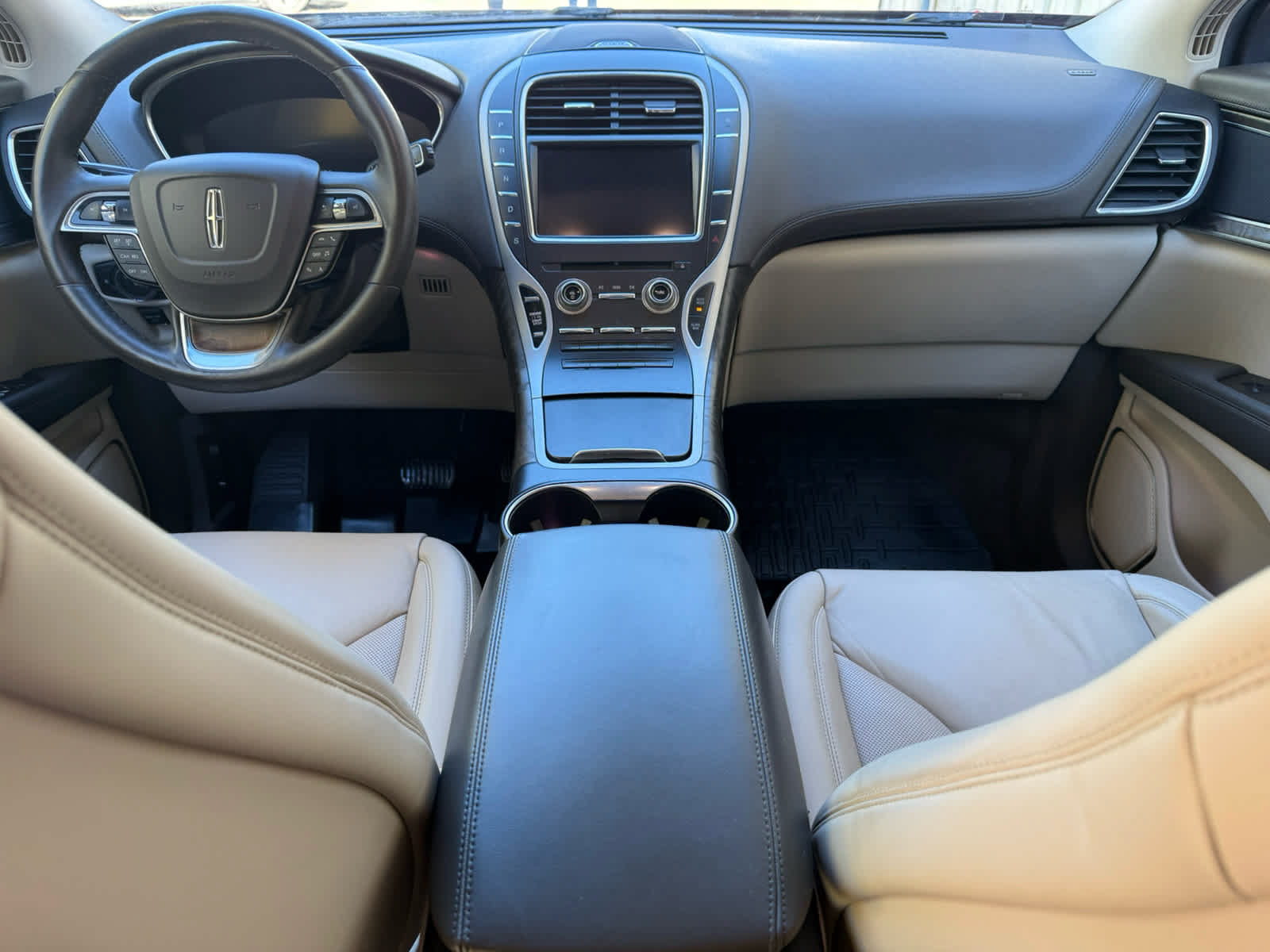 Used 2019 Lincoln Nautilus Select FWD image 17