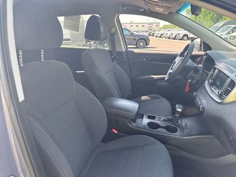Used 2020 Kia Sorento LX AWD/4WD image 13