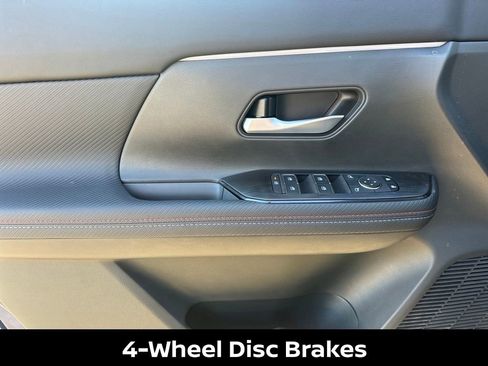New 2026 Nissan Kicks SR FWD image 22