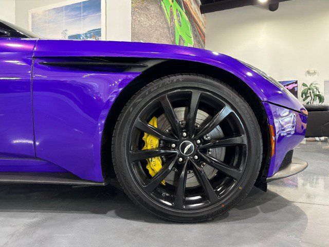 Used 2019 Aston Martin DB11 Volante RWD image 88