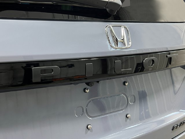 New 2026 Honda Pilot Black Edition image 7