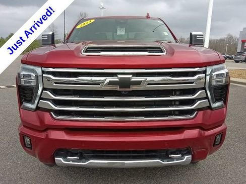 Used 2024 Chevrolet Silverado 2500 High Country w/ High Country Premium Package AWD/4WD image 8