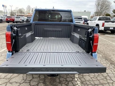 New 2026 Toyota Tacoma TRD Off-Road image 5