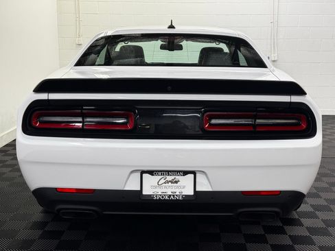 Used 2023 Dodge Challenger SRT Hellcat RWD image 6
