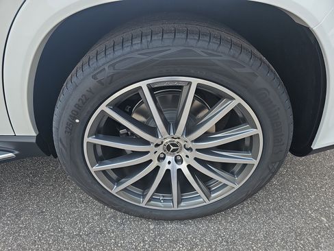 New 2026 Mercedes-Benz GLS 450 4MATIC image 36