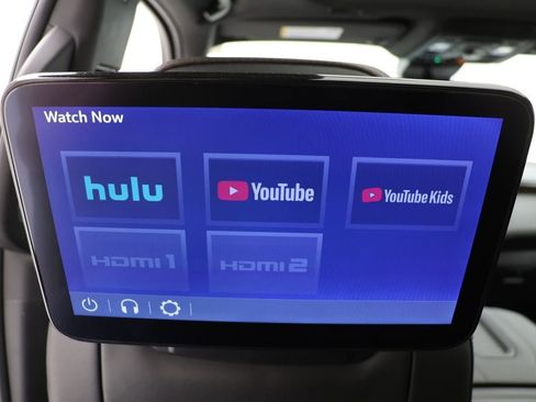 Used 2024 Chevrolet Tahoe High Country w/ Advanced Technology Package image 15