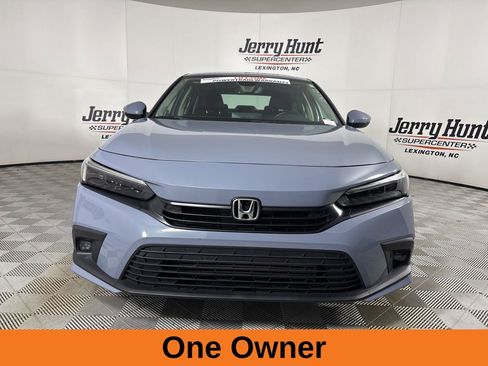 Used 2024 Honda Civic Touring image 3