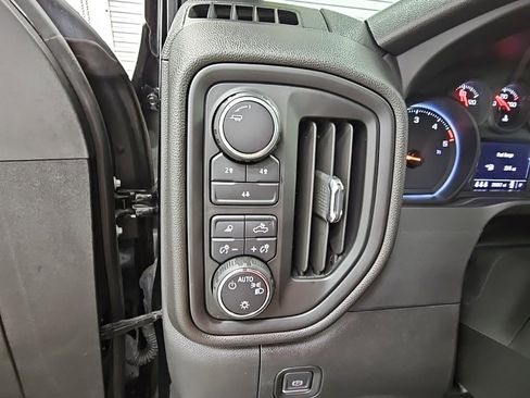 Used 2024 Chevrolet Silverado 2500 Custom w/ Custom Value Package image 22