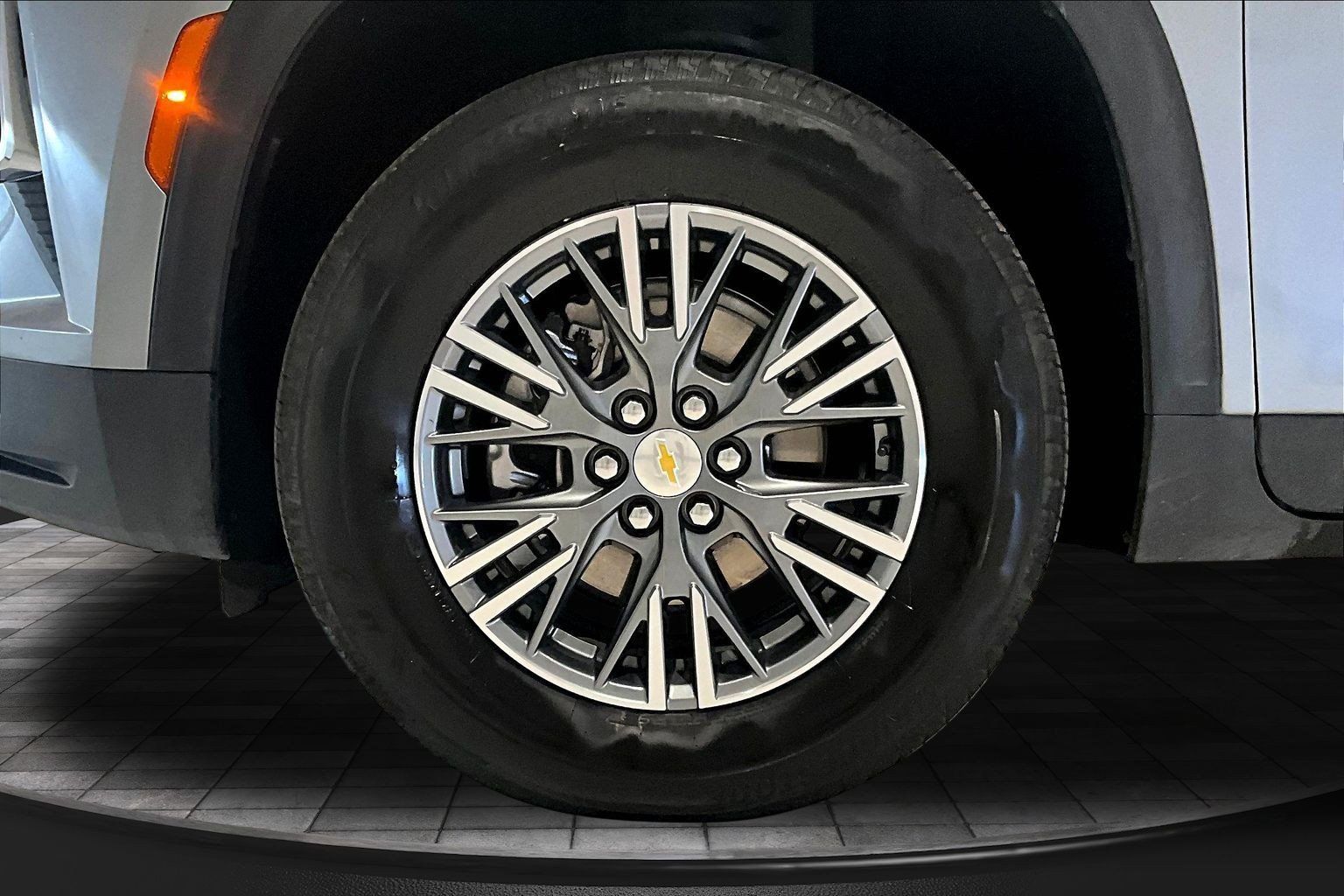 Used 2026 Chevrolet Traverse LT AWD/4WD image 35