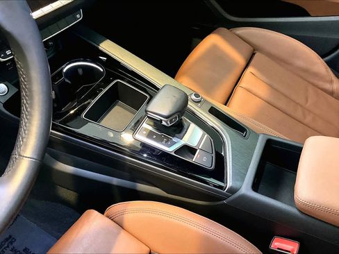 Used 2021 Audi A4 2.0T Premium image 17