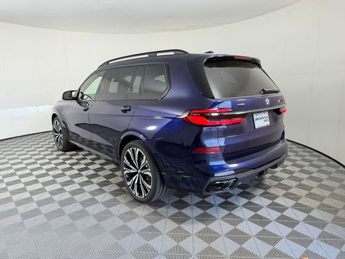 New 2026 BMW X7 M60i image 3