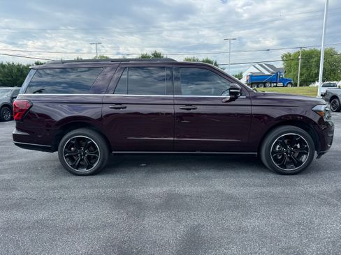 Certified 2023 Ford Expedition Max Limited AWD/4WD image 7