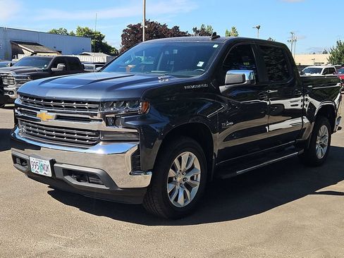 Used 2020 Chevrolet Silverado 1500 LT w/ Texas Edition AWD/4WD image 3