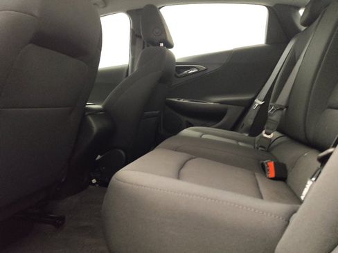 Used 2023 Chevrolet Malibu LS FWD image 18