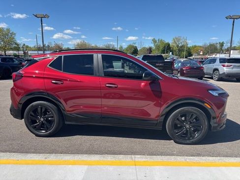 Used 2024 Buick Encore GX Sport Touring w/ Comfort Package FWD image 5