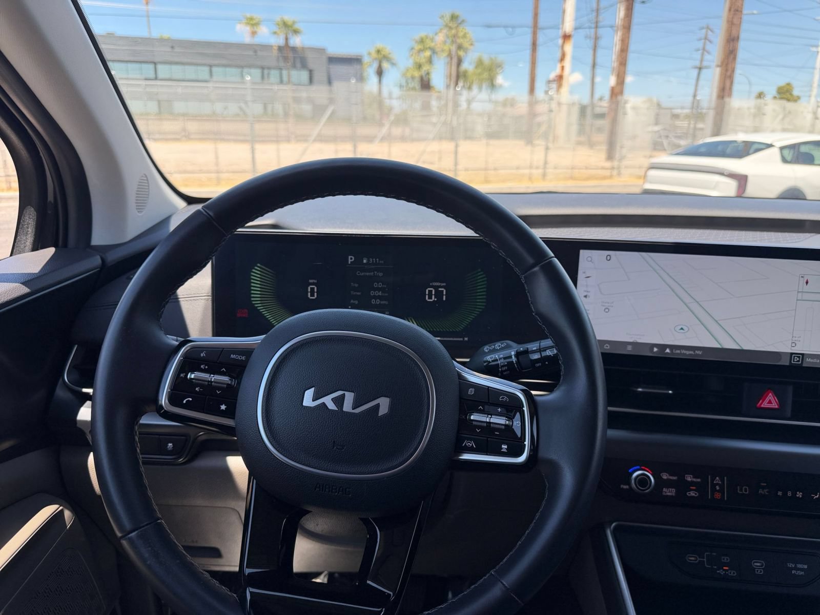 Used 2026 Kia Carnival FWD image 35
