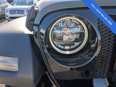 Used 2021 Jeep Wrangler Sport AWD/4WD image 10