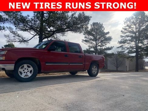 Used 2006 Chevrolet Silverado 1500 LT w/ Light Duty Power Package image 1