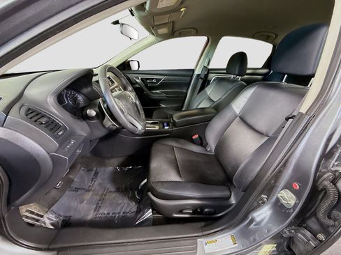 Used 2017 Nissan Altima 2.5 SR image 22