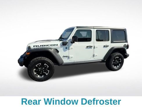Used 2024 Jeep Wrangler Unlimited Rubicon 4xe image 3