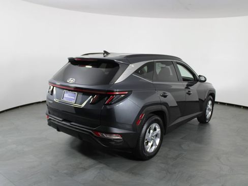 Certified 2022 Hyundai Tucson SEL w/ Cargo Package FWD image 4
