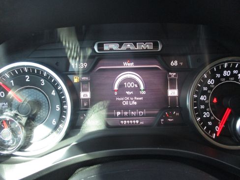 Used 2020 RAM 1500 Laramie image 28