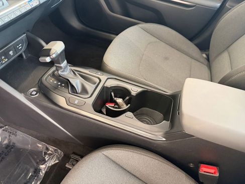 Used 2025 Kia K4 LXS image 37