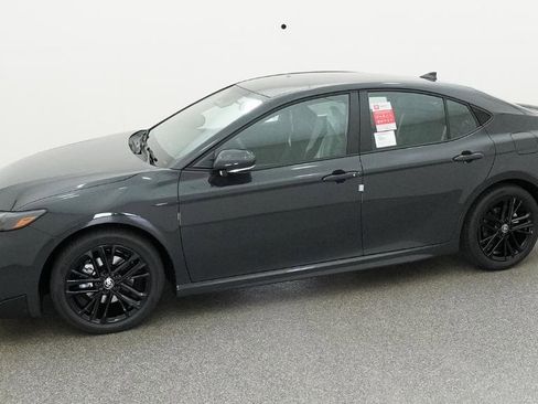 New 2026 Toyota Camry SE image 13