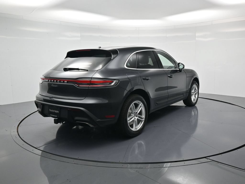 Used 2026 Porsche Macan AWD/4WD image 30