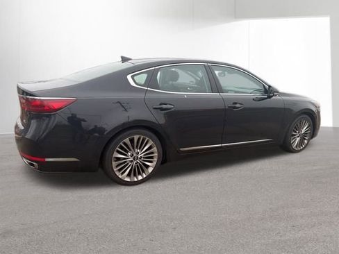 Used 2019 Kia Cadenza Limited image 21