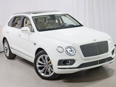 Used 2017 Bentley Bentayga AWD/4WD image 6