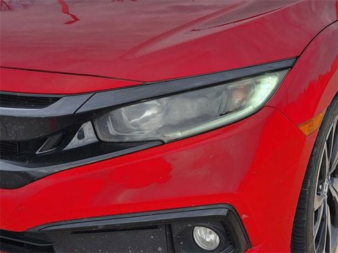 Used 2019 Honda Civic Sport image 9