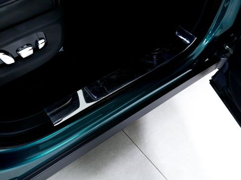 Used 2023 Rolls-Royce Cullinan AWD/4WD image 32