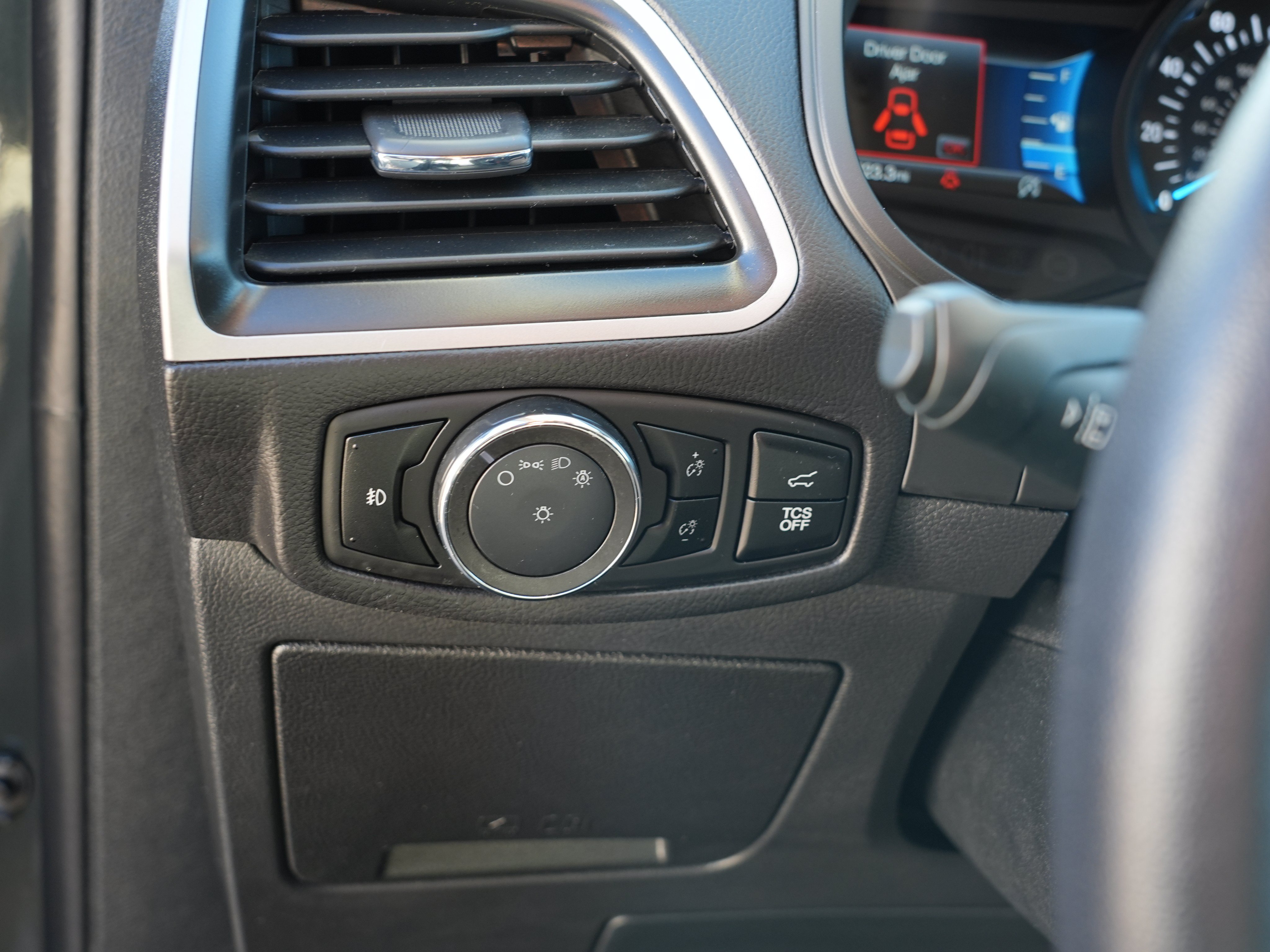 Used 2024 Ford Edge SEL w/ Convenience Package AWD/4WD image 19