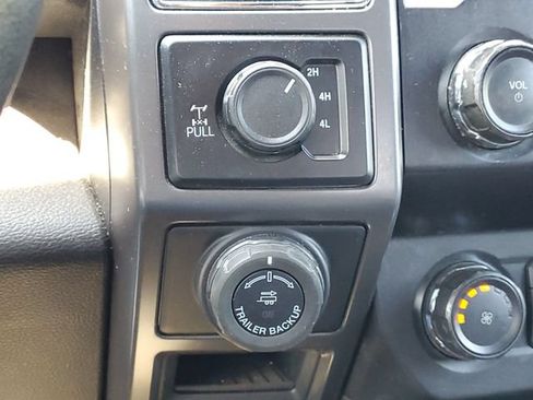Used 2020 Ford F150 XLT w/ Equipment Group 302A Luxury AWD/4WD image 26