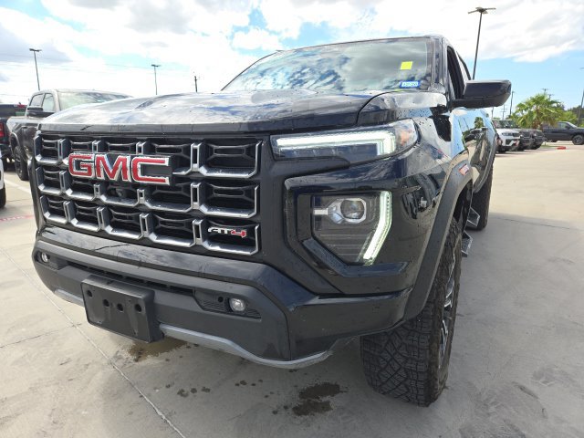 Used 2024 GMC Canyon AT4 w/ Technology Package AWD/4WD image 3