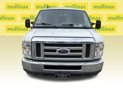 Used 2019 Ford E-350 and Econoline 350 Super Duty w/ Power Windows & Locks Group image 6