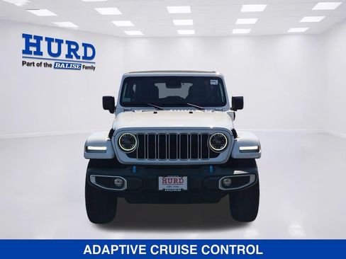 Used 2024 Jeep Wrangler Unlimited Sahara w/ Technology Group AWD/4WD image 8
