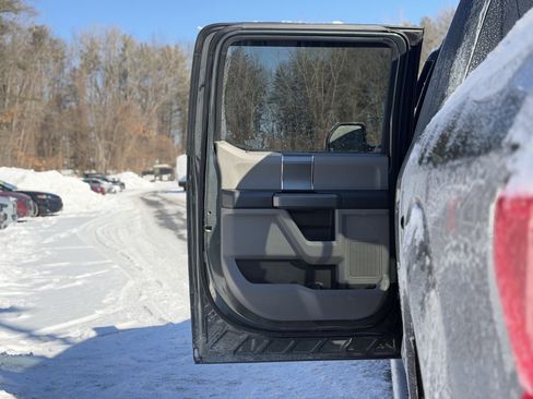 Used 2018 Ford F150 XLT w/ Equipment Group 302A Luxury image 28