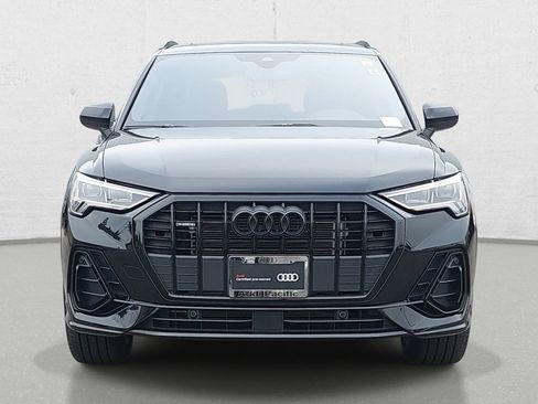 Certified 2025 Audi Q3 2.0T Premium w/ Convenience Package AWD/4WD image 2