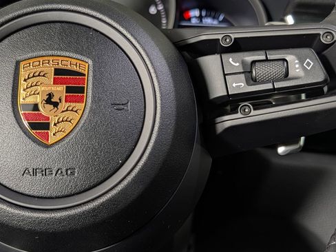 New 2026 Porsche Macan AWD/4WD image 38